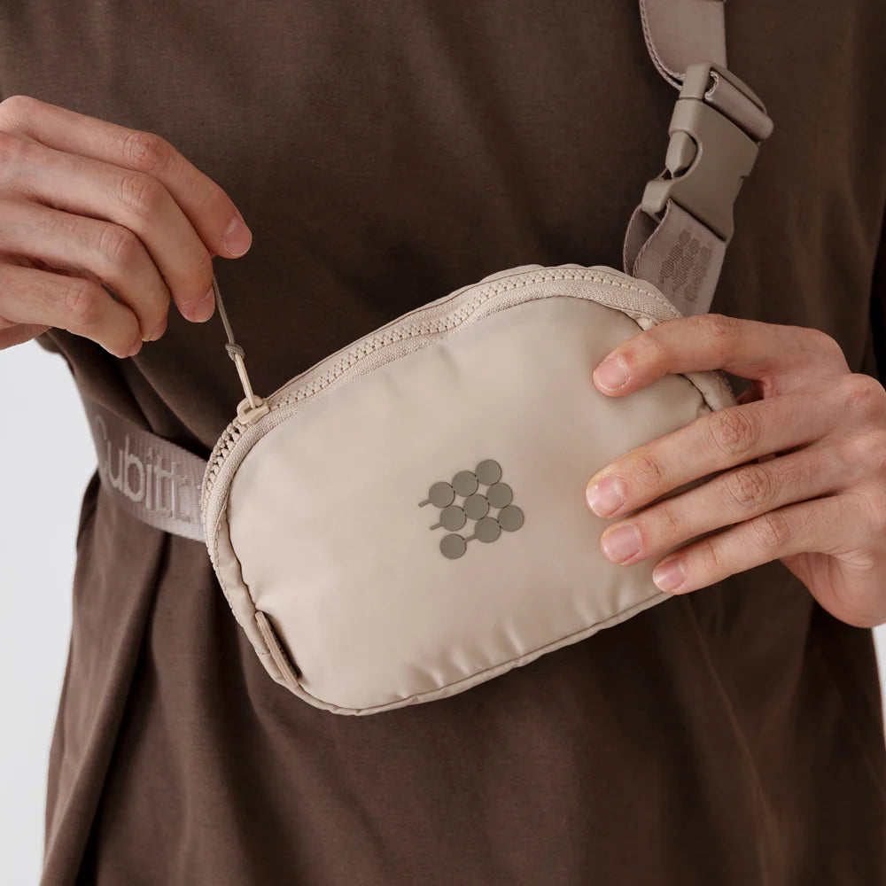 Bolso Cubitt Belt Bag #color_warm beige